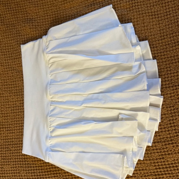 Aerie Crisp White Pleated Skort - Picture 9 of 12